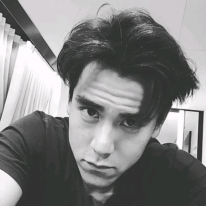 耿耿不于怀.