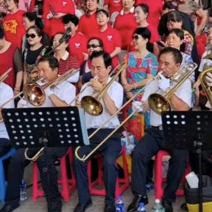 太原广场大合唱