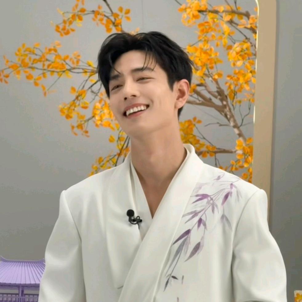 华政公考娜娜（省考0米学）