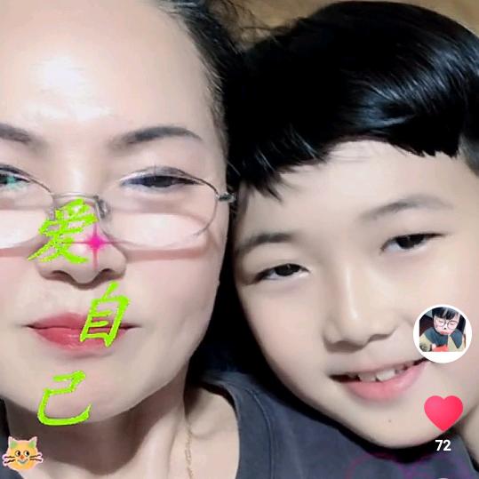 戚羽沐奶奶¹⁹¹⁵