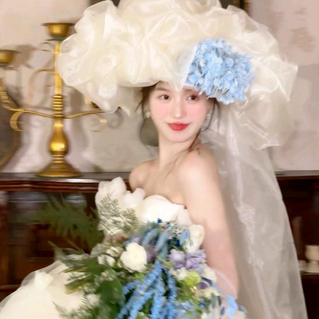 暴躁美少女🖤
