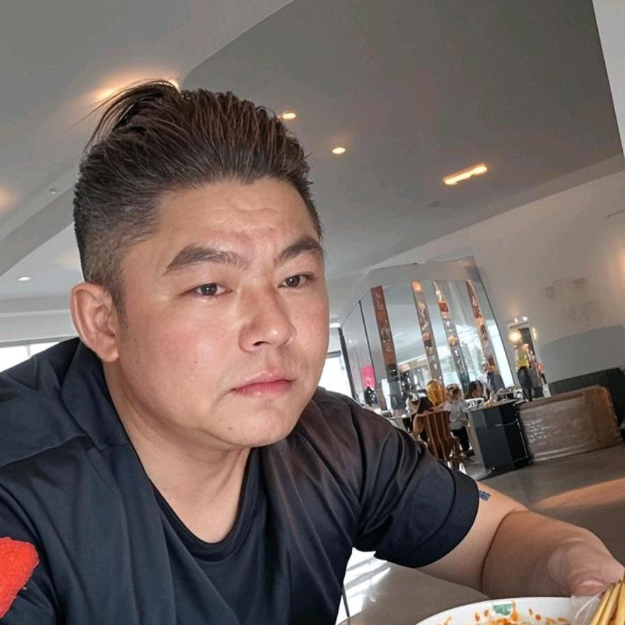 一切随缘 矮哥