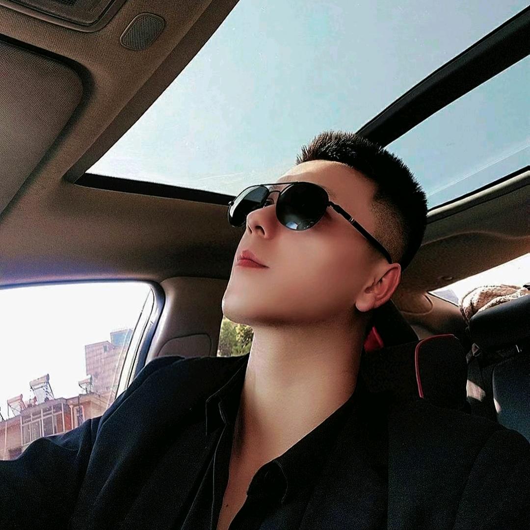 吴老大椒麻鸡(花港店)