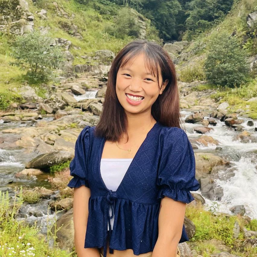 🌻𝐋𝐮𝐤𝐲𝐢🌻