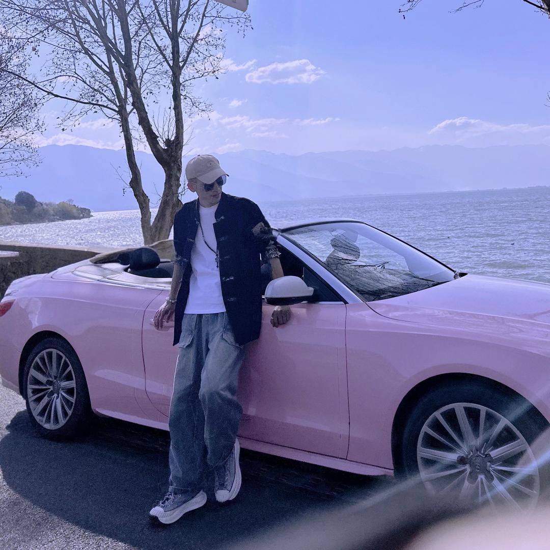 BEAUTY 俪人·大文