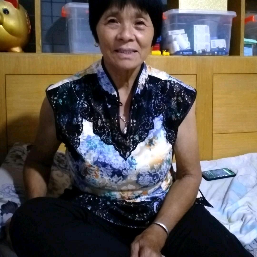 欢乐王老太