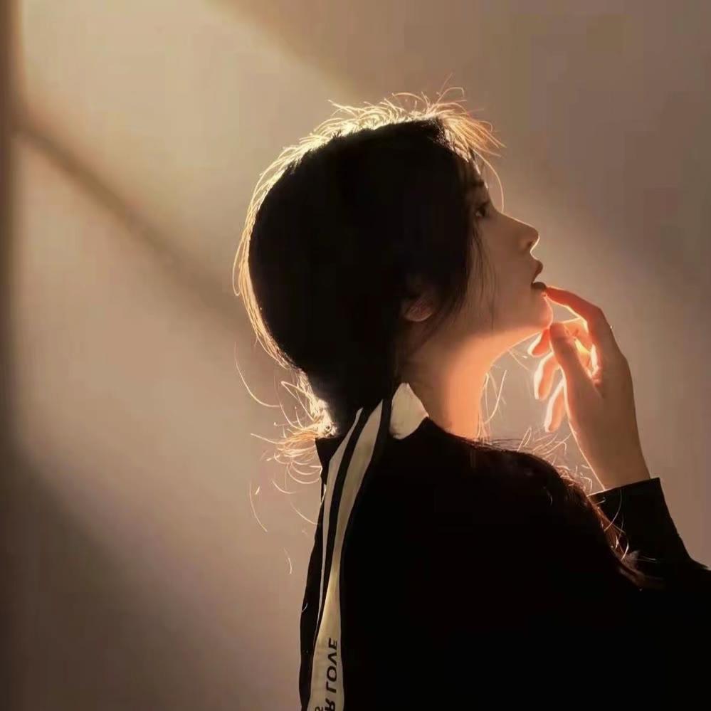 偷走月亮的猫🌙