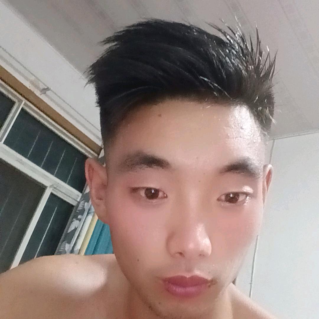岑款