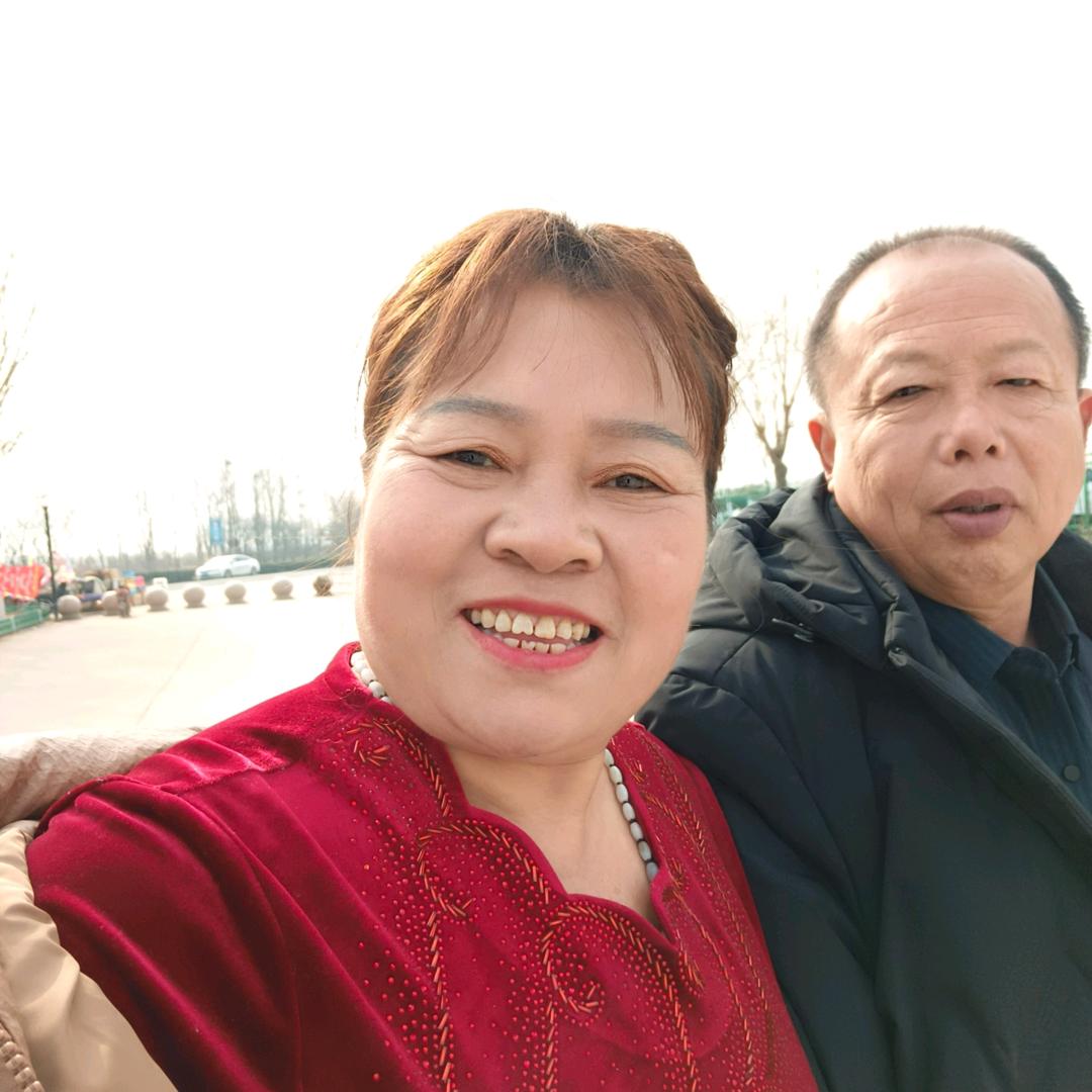 大脸姐（小号）大号首播晚上8点10分