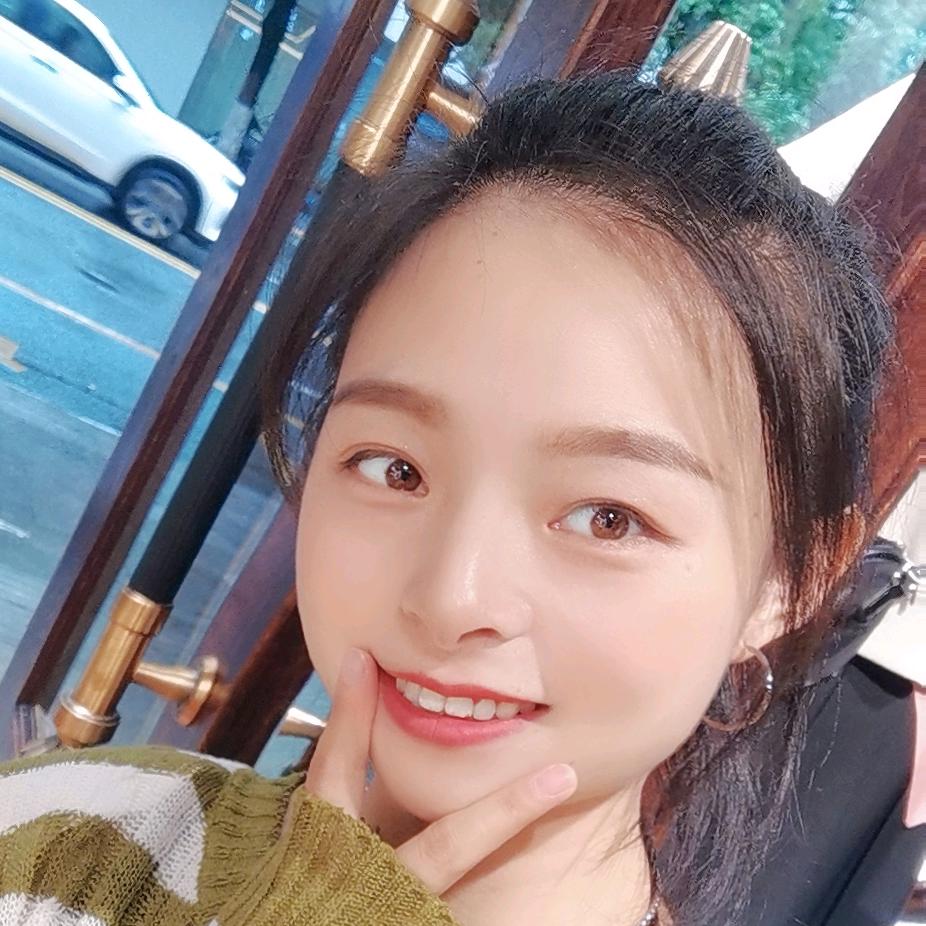 八面玲珑的“玲”