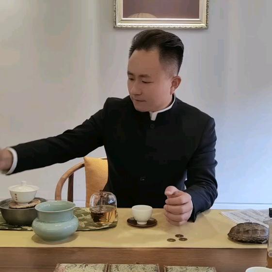 明湖先生