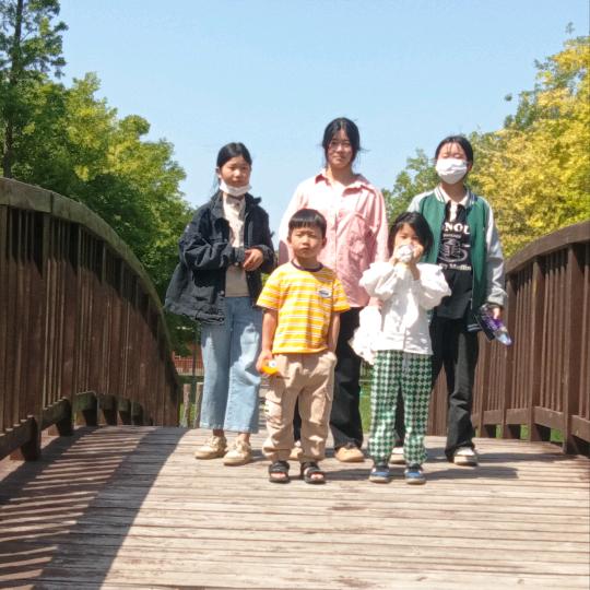 五个孩子的妈妈要努力
