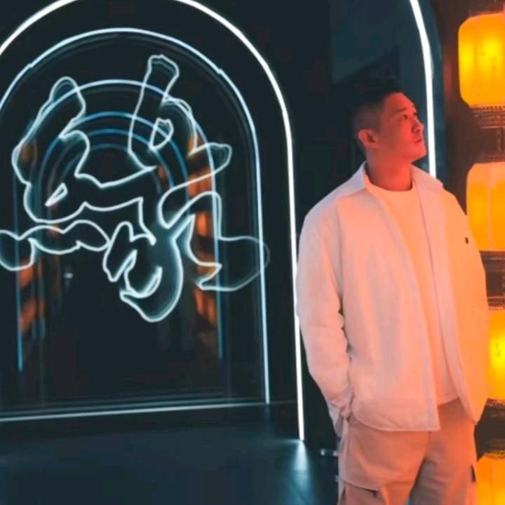 听云轩@扛把子
