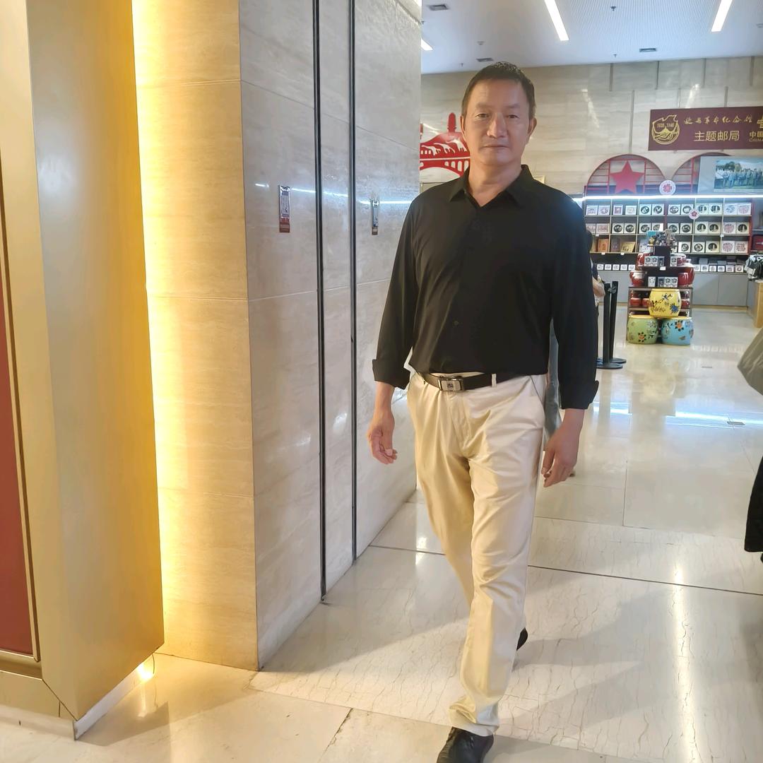 成严家庭整体装修，订饰