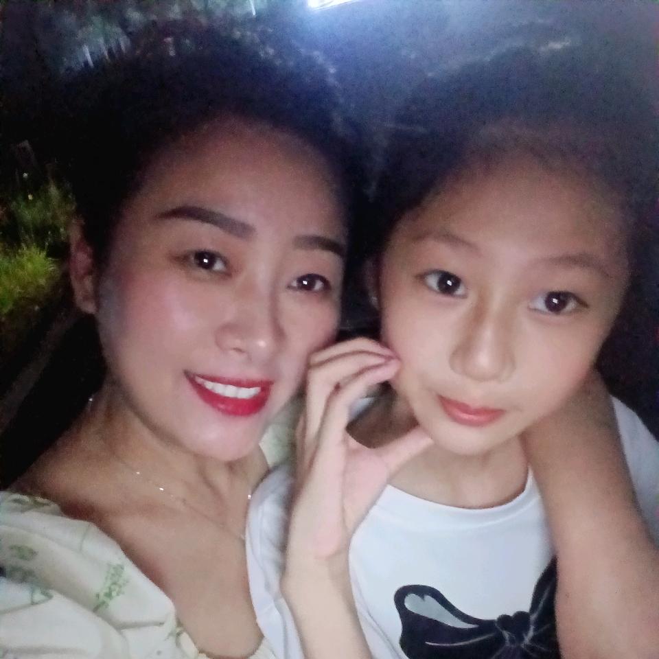 曹九味雅兴店《川妹子》