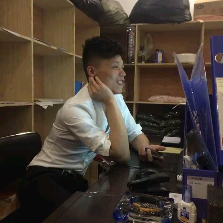 ꧁꫞享受生活的小老头꫞꧂