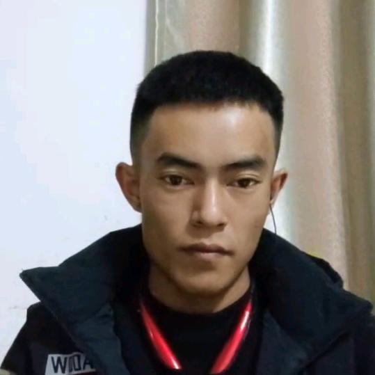 🍓莓小鸭(譕訫)