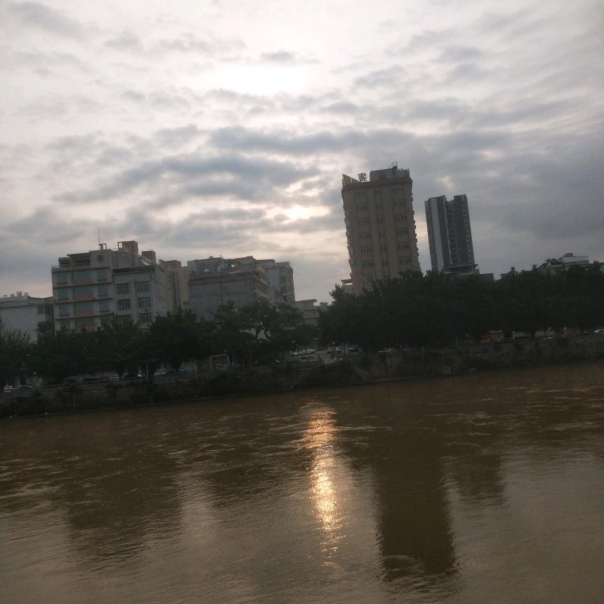 半边月