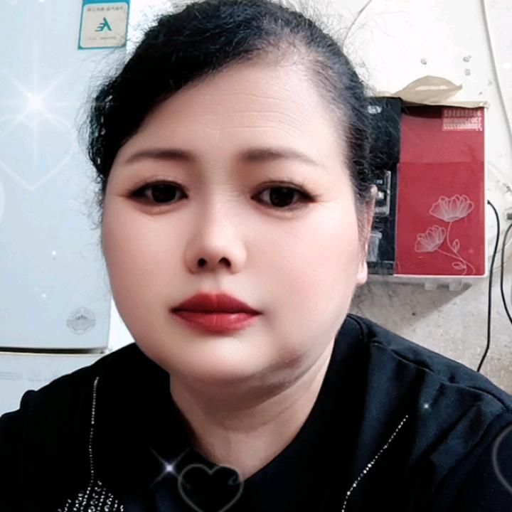 一只饱饱