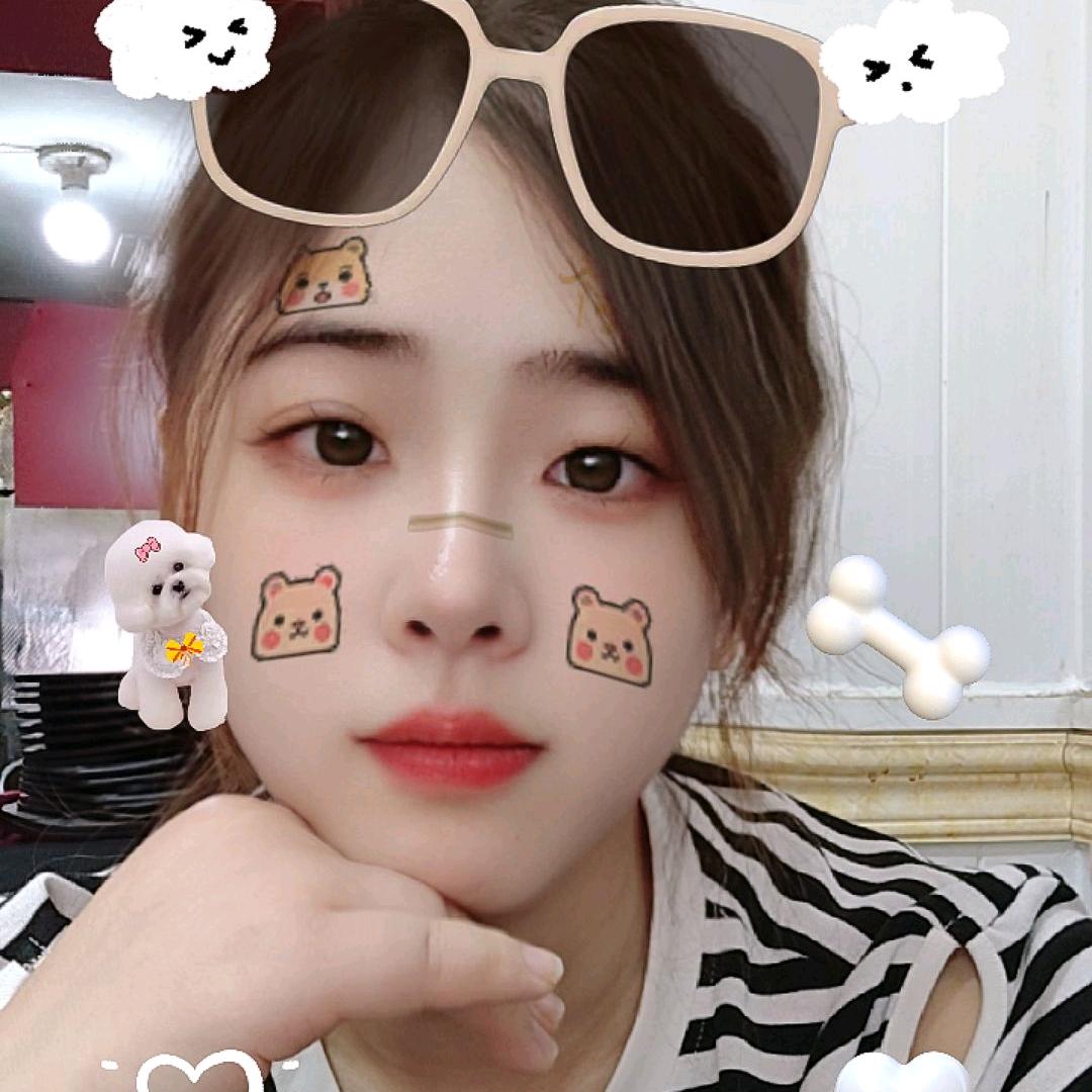 黄焖鸡米饭的老板娘