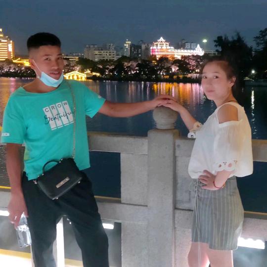 陈憨憨💪（90后夫妻创业版）