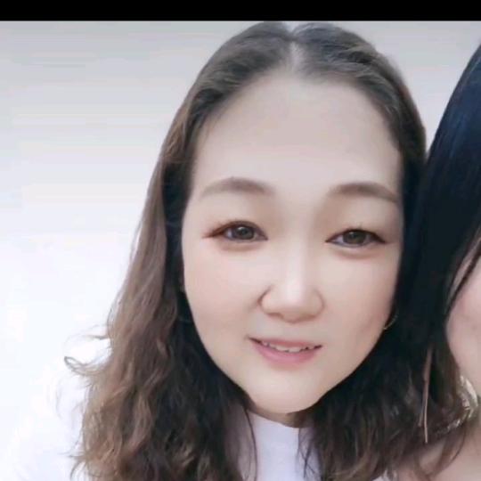 不会唱歌的华姐