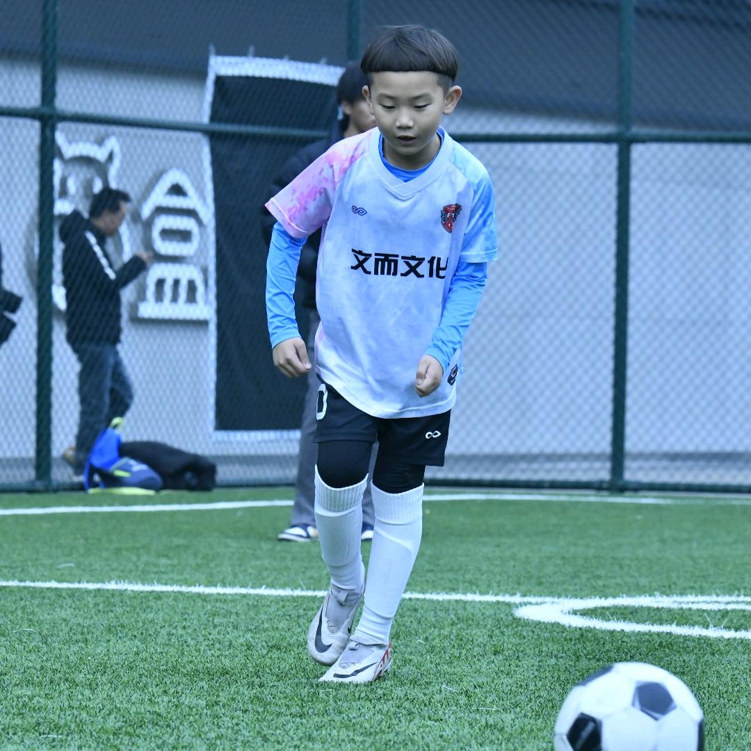 昆山福特宝体育孙楠