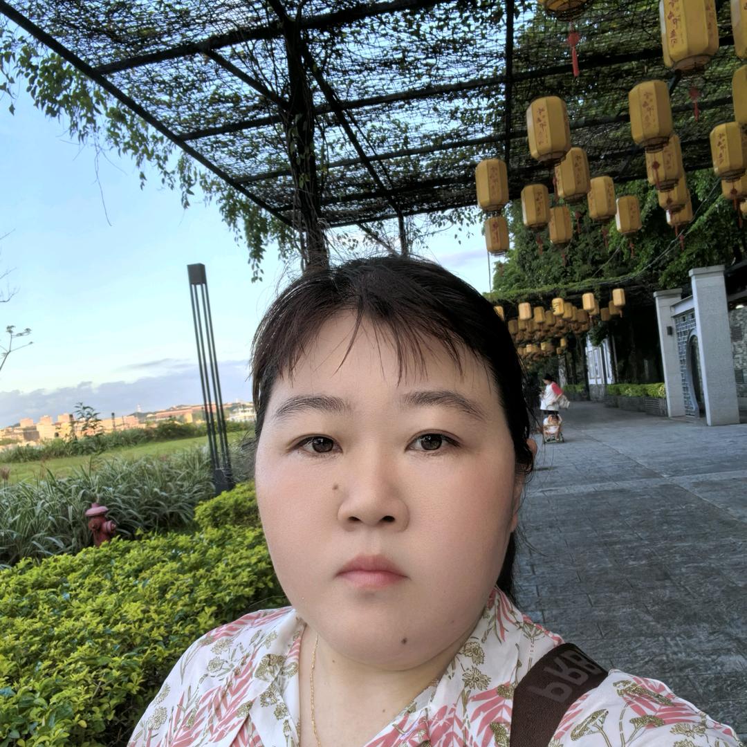 🍏樱花树下