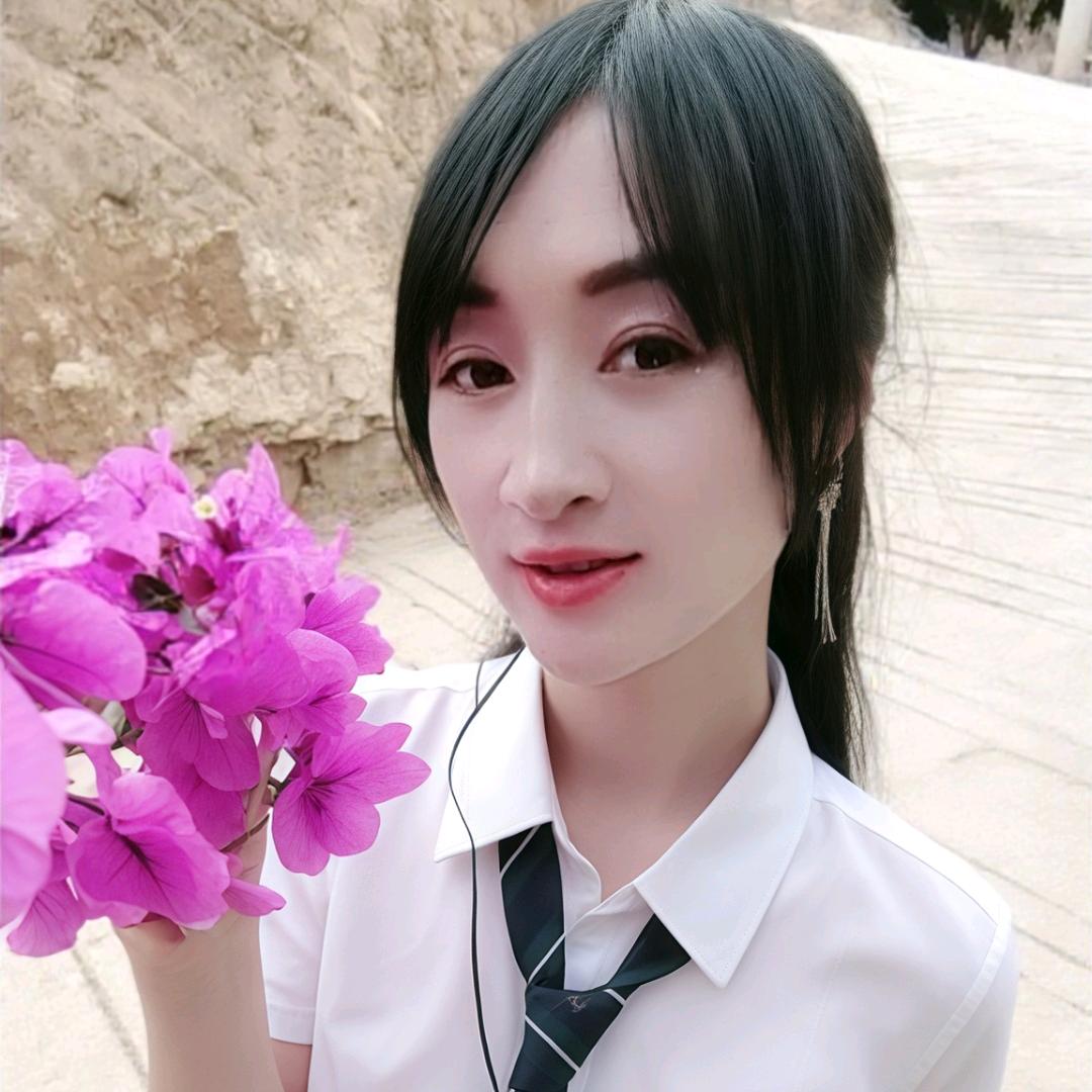 云南彝族姑娘