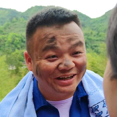 农村憨哥【憨哥联盟】@抖音