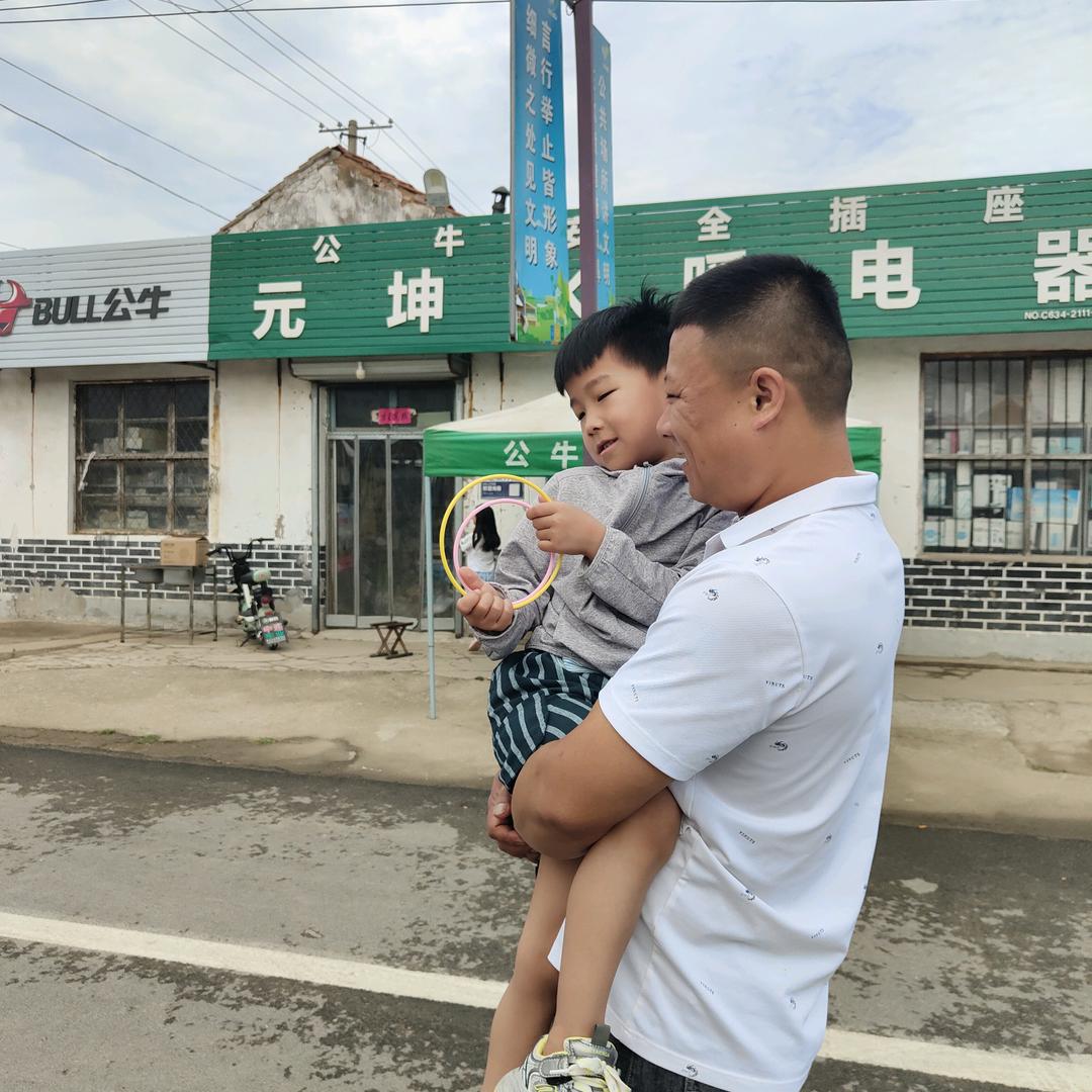 尹以为傲