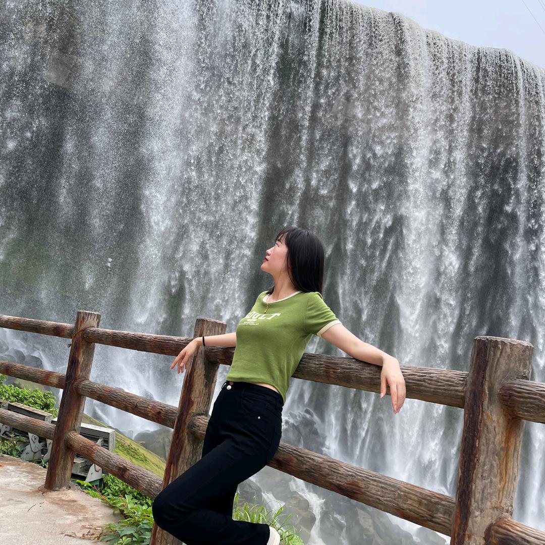 严不由衷