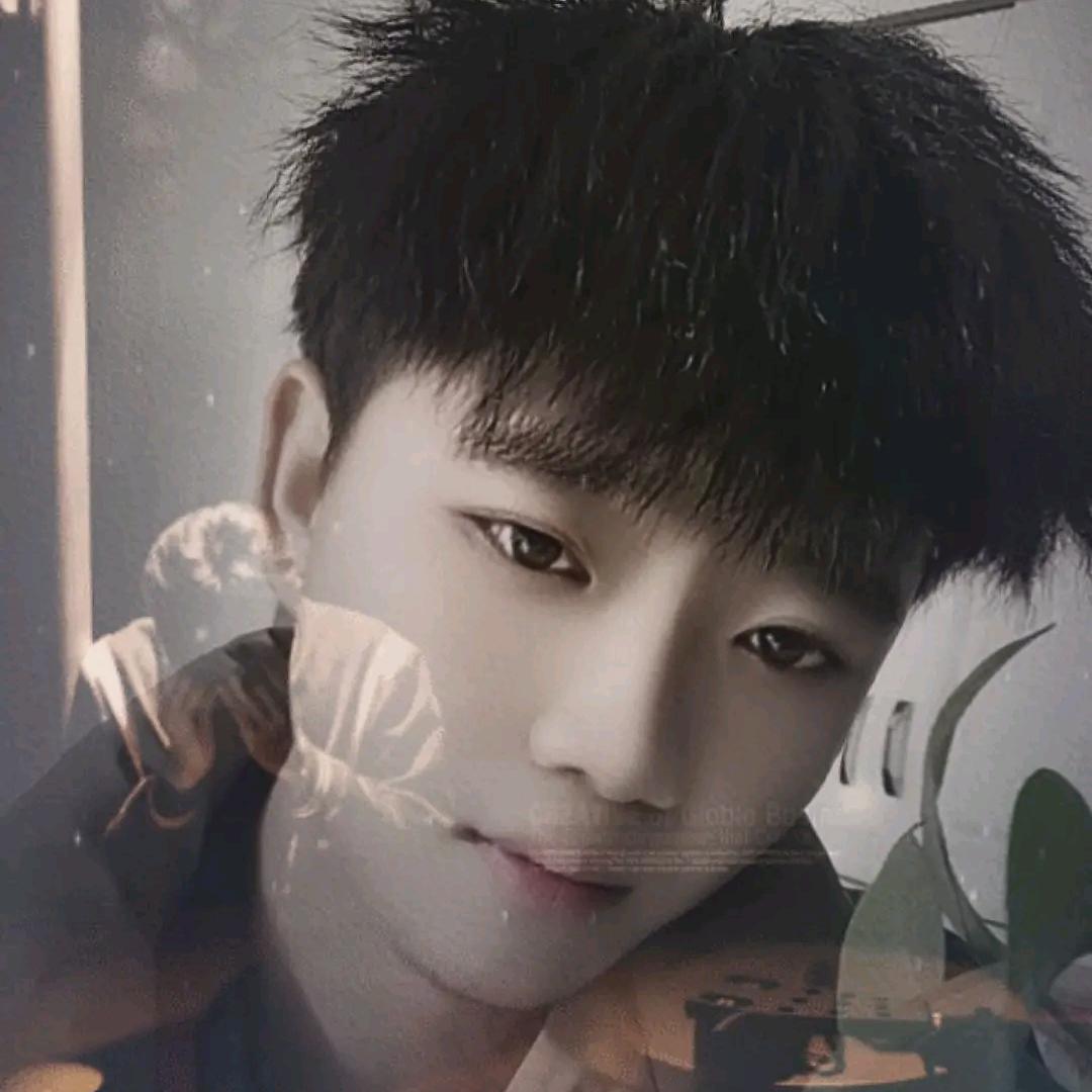 (눈_눈)
