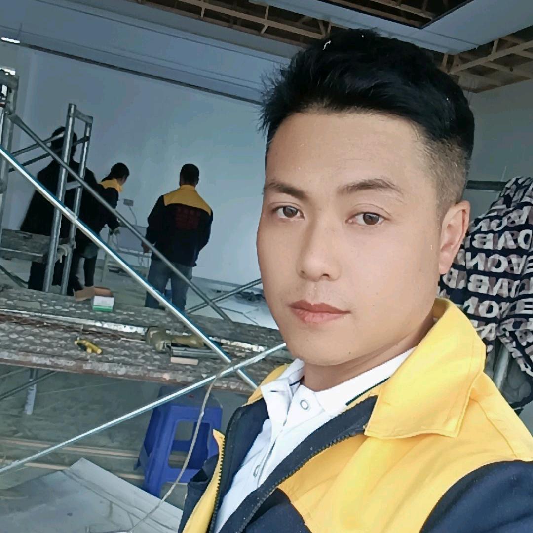 兄弟家装，蓝途一款不需要驾驶证