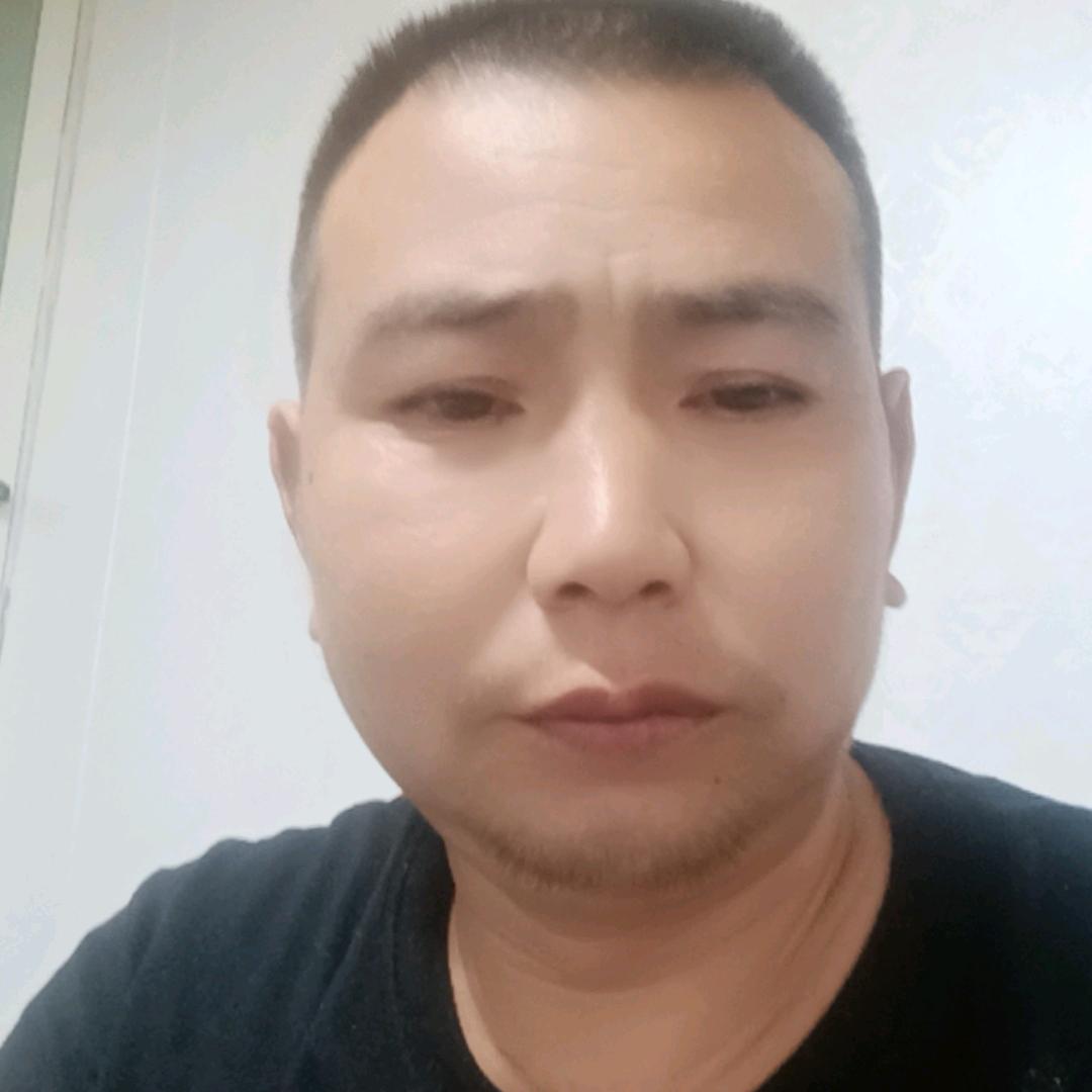 魏现伦