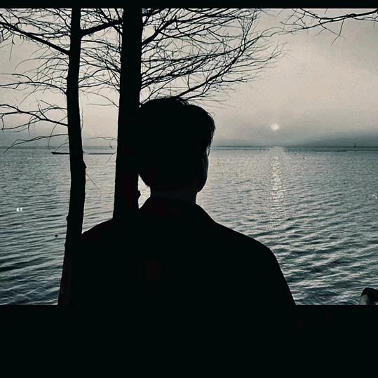 ( 独憶ˊ•̥▵•无二)੭₎₎