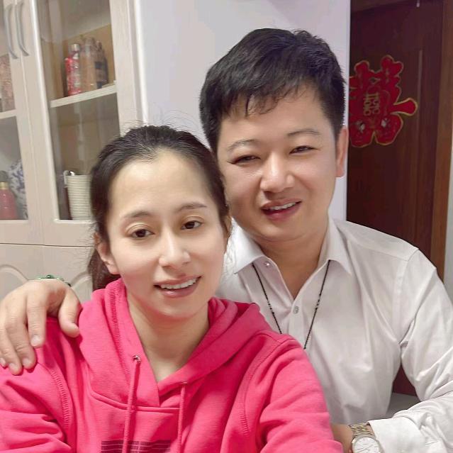 小李和莉莉的幸福生活