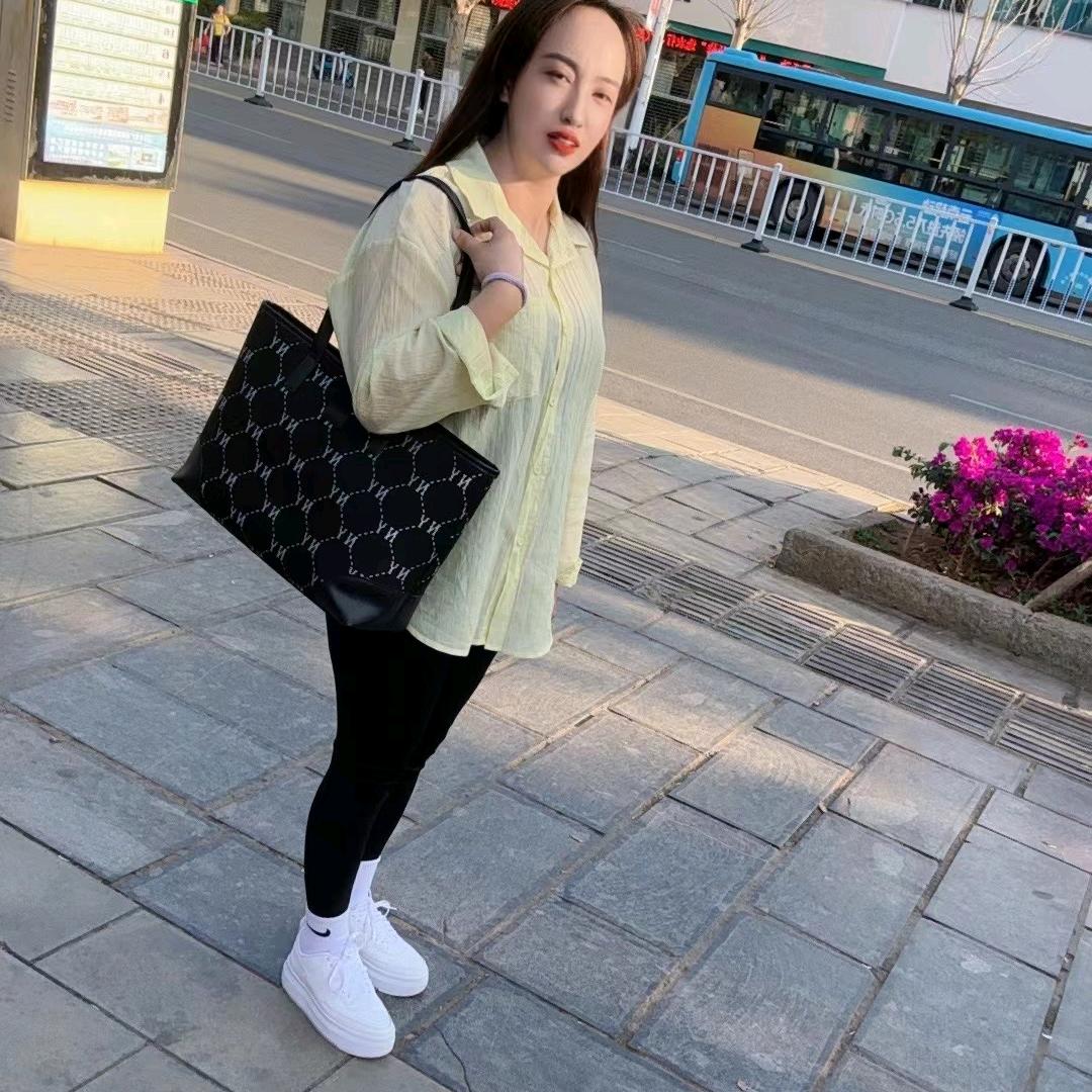 请叫我❤️❤️👄村花