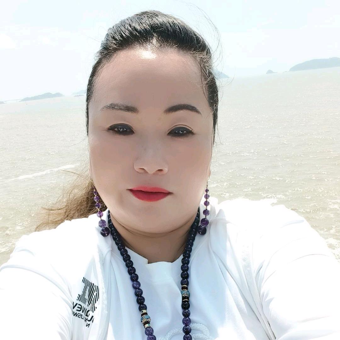 冯娟，