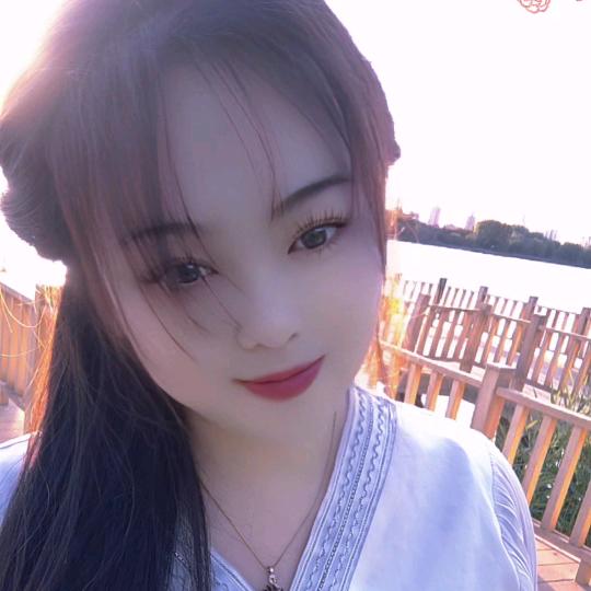 盈月儿
