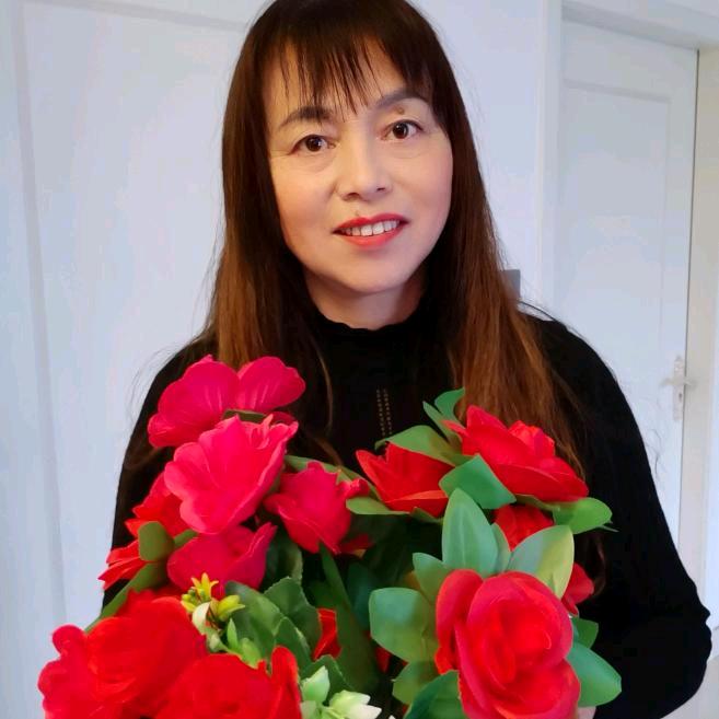魅力女人。（演绎直播。）
