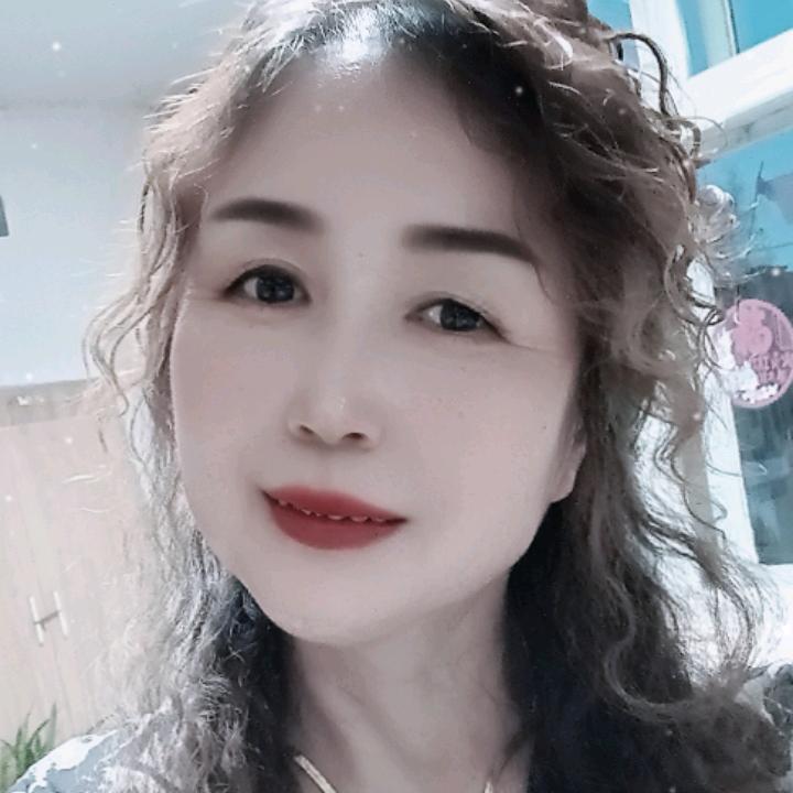 幸福快乐的女人