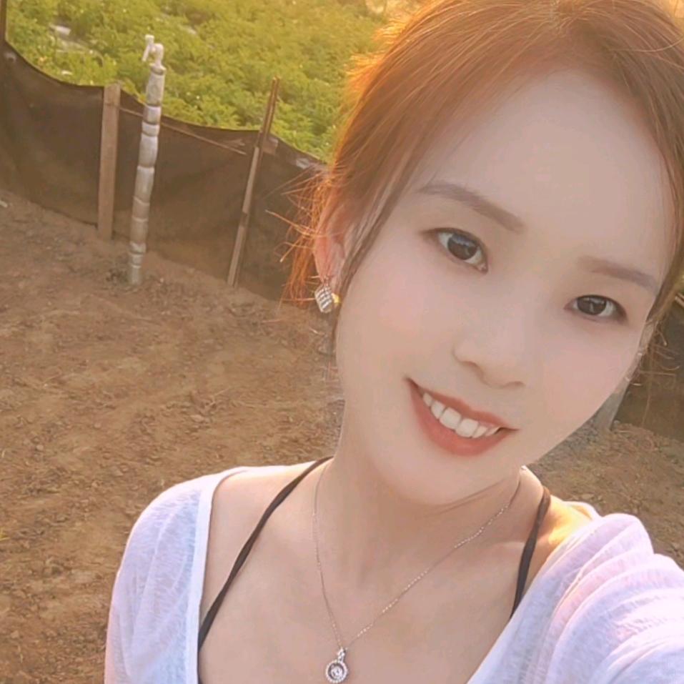 嗯^㉨^差点长成美女