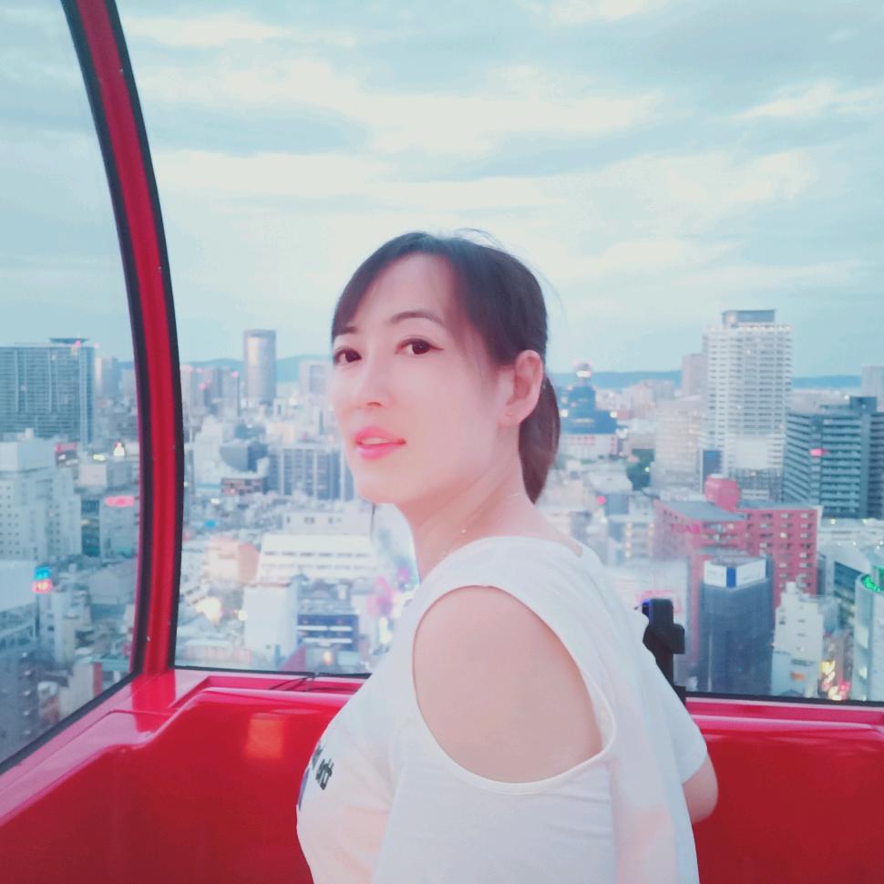 六月