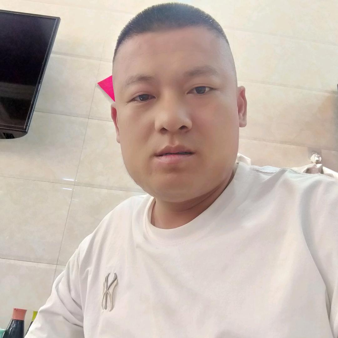林东张先生，养殖牧场
