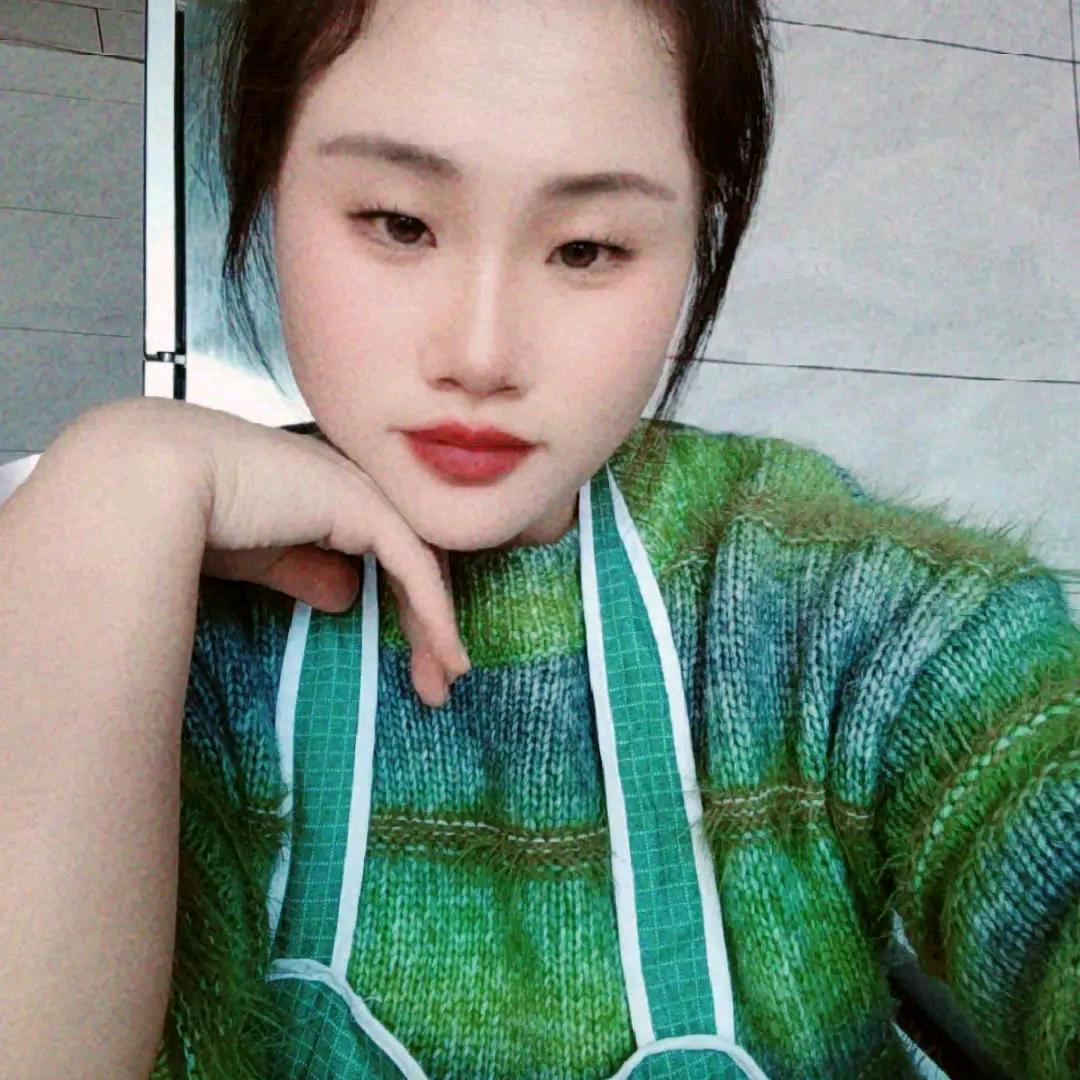 佳佳，