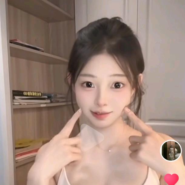 喵咪大王(>^ω^<)