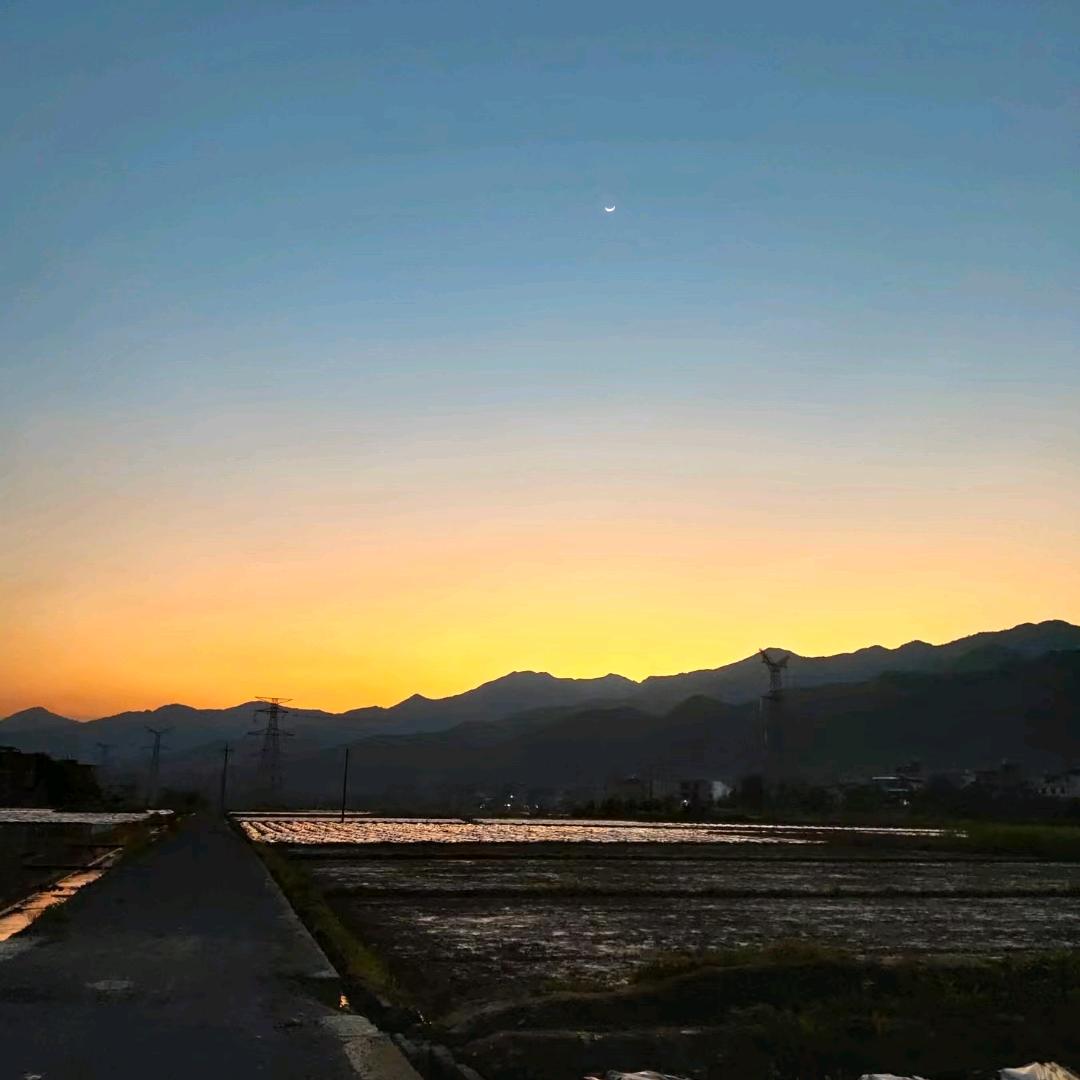 观众席上看人间