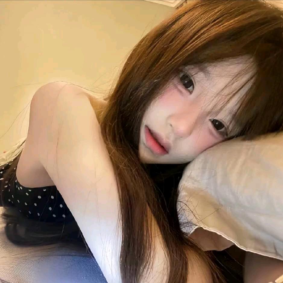 装萌被肘击
