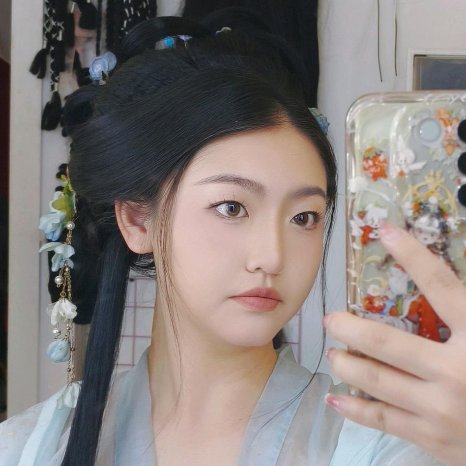 那个小羽羽吖.